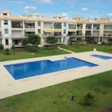 Columbus T2 Frente Mar E Piscina