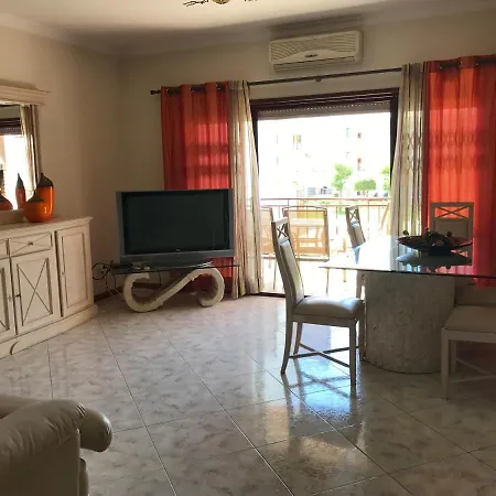 Apartment Columbus T2 Frente Mar E Piscina Quarteira