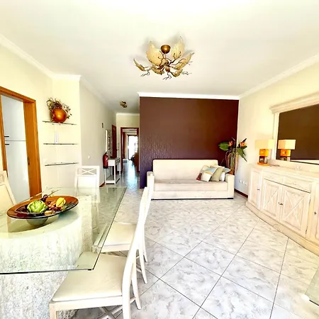 Columbus T2 Frente Mar E Piscina Appartement *